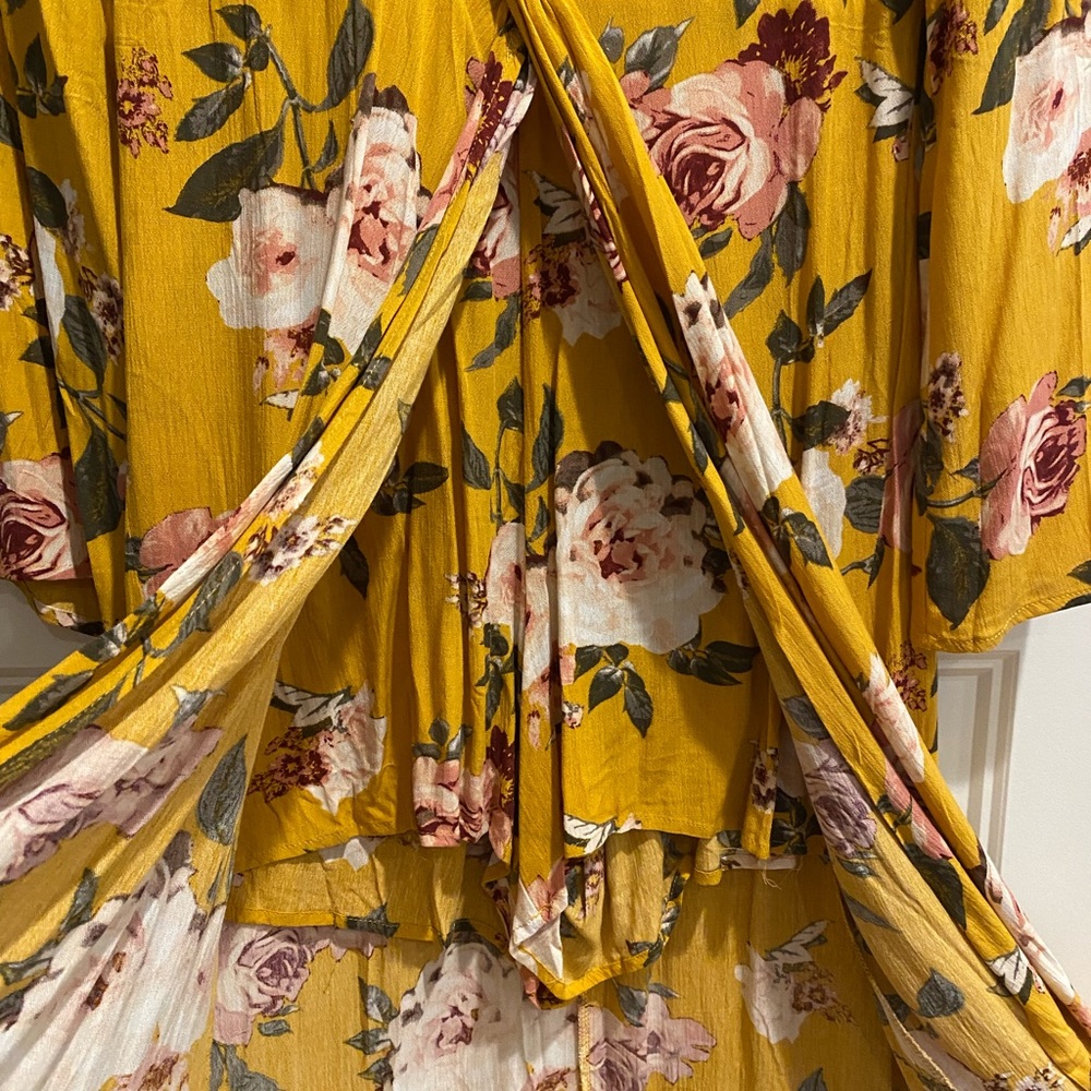 Gold floral shorts set